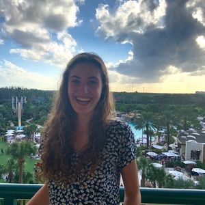 Meet your Posher, Victoria